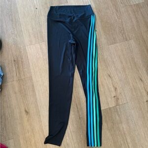 Stylish Black Leggings with Blue and Green Stripes